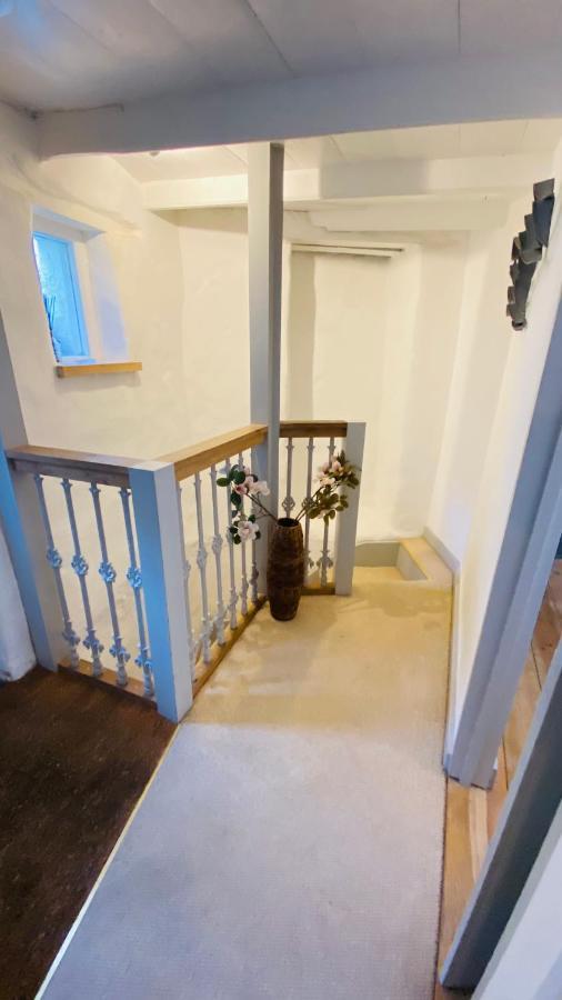 Spindrift Is A Beautiful Newly Refurbished Three Bedroom Private Family House Located On The Old Harbour And The Coastal Path In The Heart Of Beautiful พอลเพอร์โร ภายนอก รูปภาพ